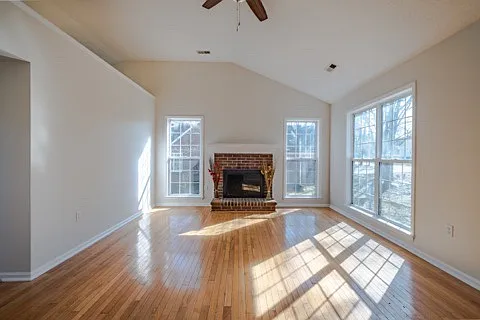 117 Eagle Ct — Photo 6