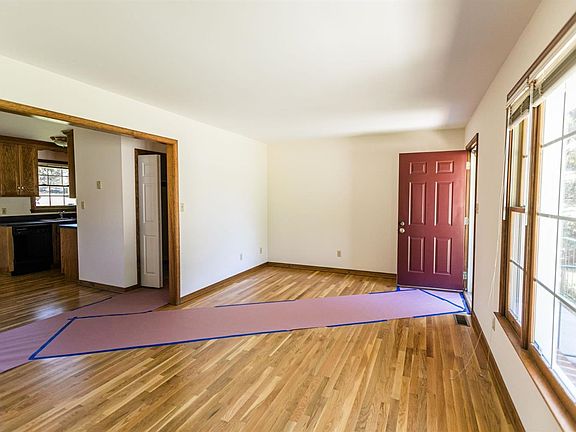 4th image of 186 2nd St Lot 3 & 4