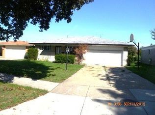 27732 El Capitan Dr, Warren, MI 48092