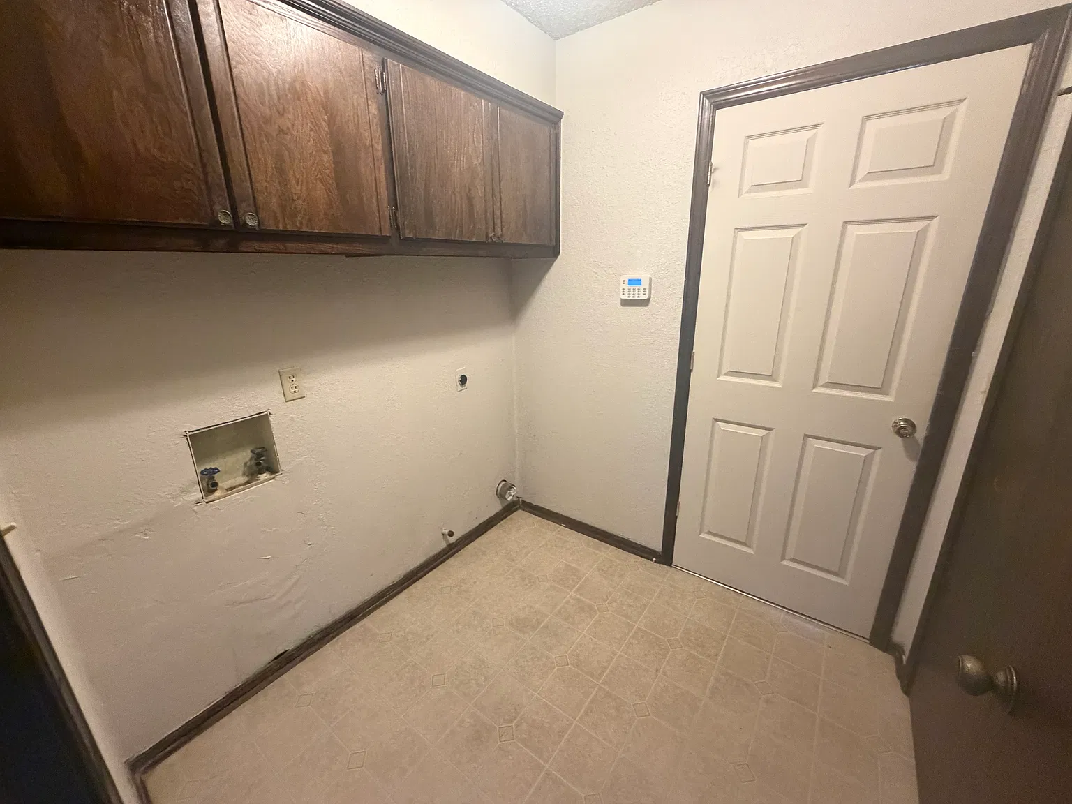 3 bed, 1801 sqft, $1,650 — Photo 3