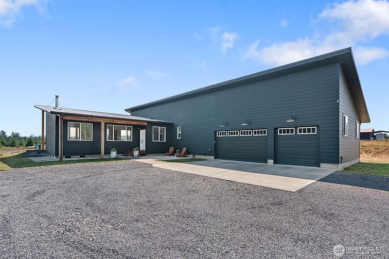 2nd image of 115 Weatherby Lane