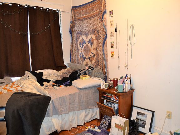 4th image of 33 Egremont Rd APT 5