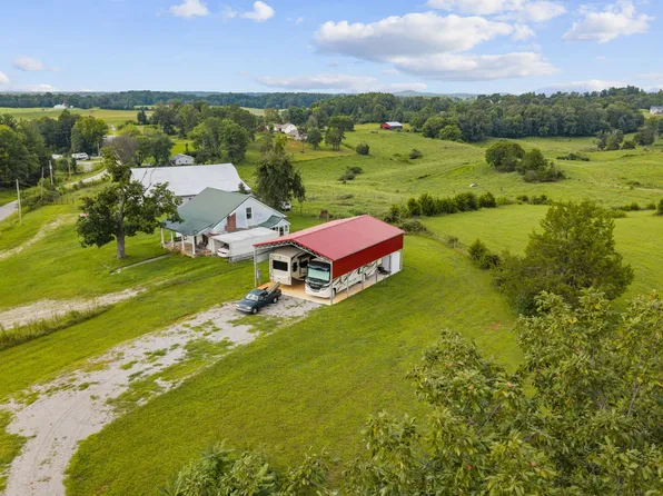 1446 S Bunker Hill Rd, Sparta, TN 38583