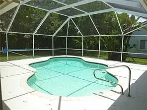 4 bed, 2.0 bath, $5,246 — Photo 2