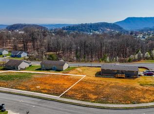 2311 Serenity Ct, Kingsport, TN 37665