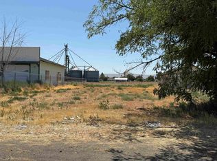 216 North St, Mabton, WA 98935