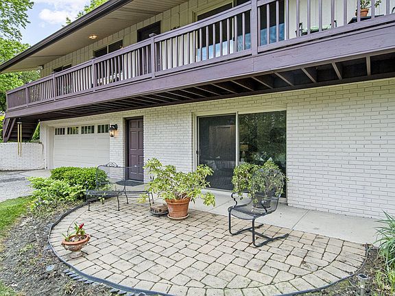 3rd image of 7236 Kimberly Ct
