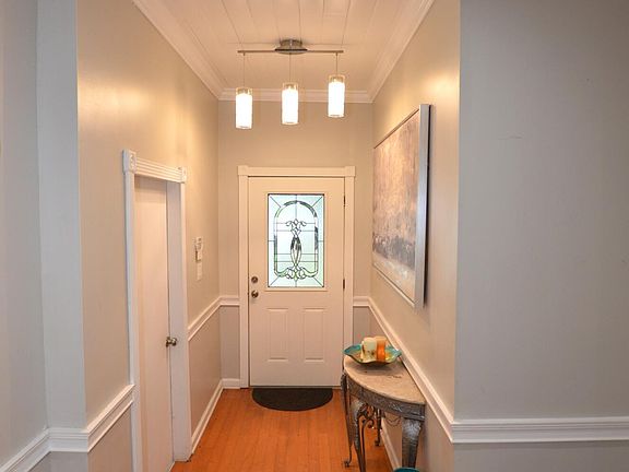 2nd image of 7004 Hyde Grove Ave