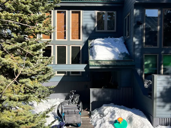 151 Telemark Dr #16, Winter Park, CO 80482