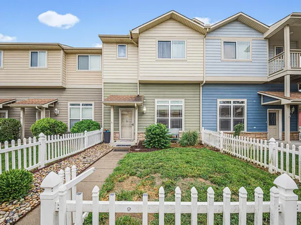 35 Fuller Cir, Junction City, KS 66441