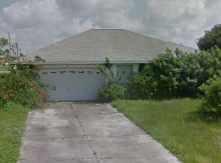 207 Blackstone Dr, Fort Myers, FL 33913