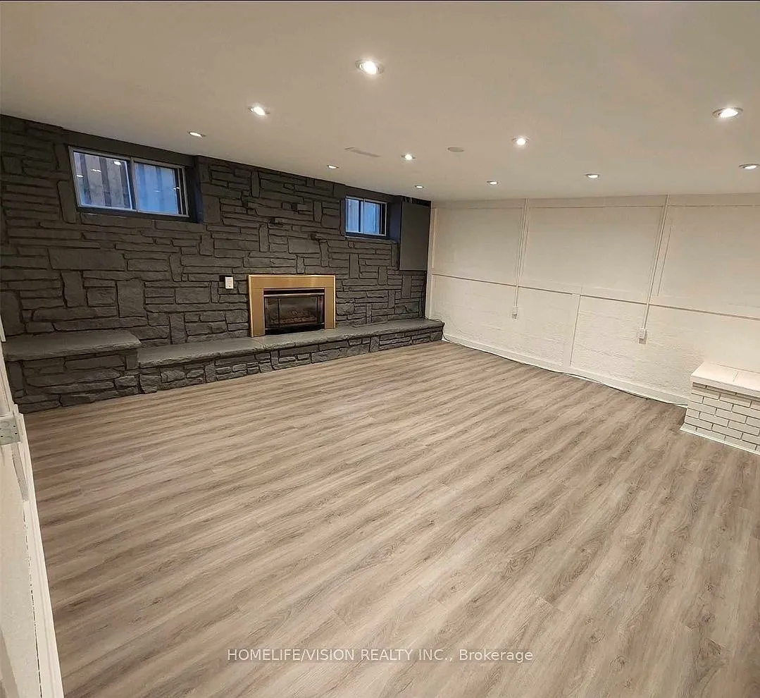 2 bed, $1,800 — Photo 2