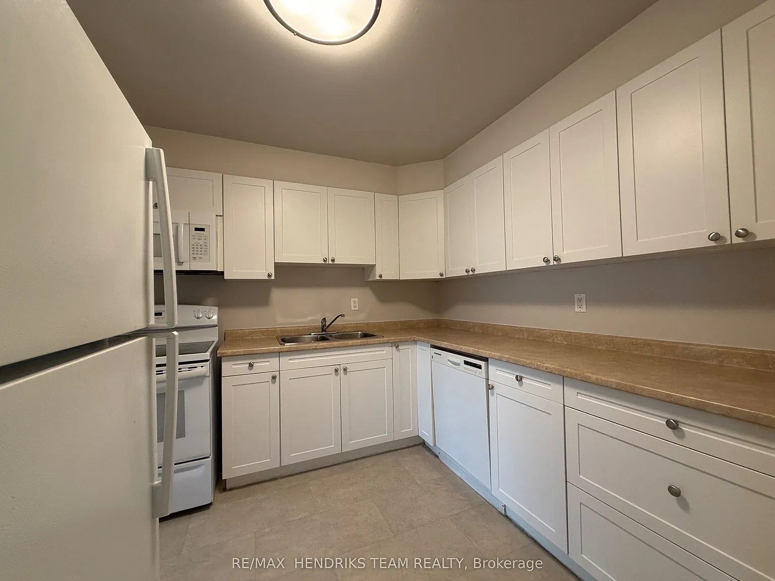 2 bed, $1,975 — Photo 2