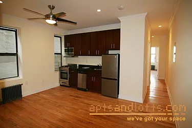 Rented by aptsandlofts.com