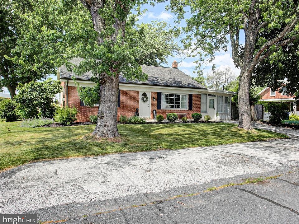 1st image of 55 Clearview Ln