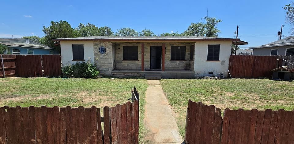 1st image of 1110 E Nobles Ave