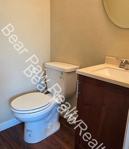 322 Hacienda Ct — Photo 17