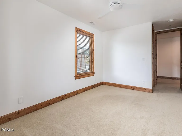 1242 W Stillwater Dr — Photo 13