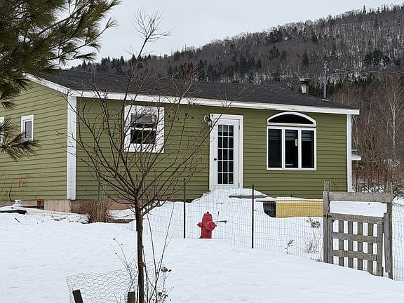 2nd image of 1308 Cape Dor Rd