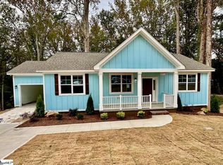 209 Woodvale Ave, Fountain Inn, SC 29644
