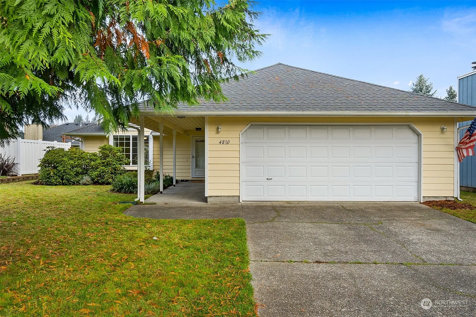 4810 28th Avenue SE photo 1