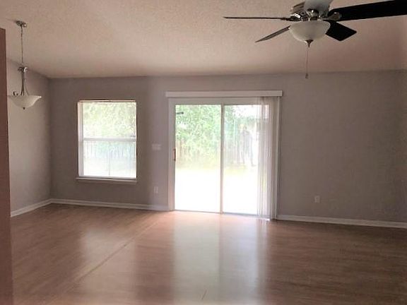 Living and Dinette Area
