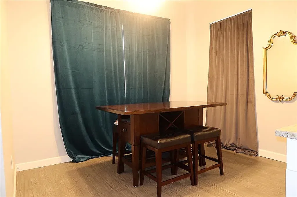 111 Maki Rd — Photo 3