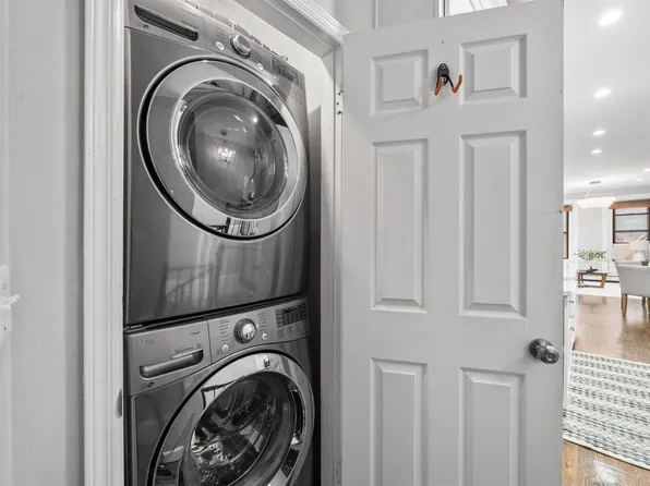 297 Pavonia Avenue image 12 of 30