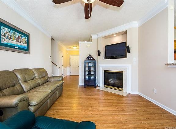 5th image of 5818 Shining Oak Ln