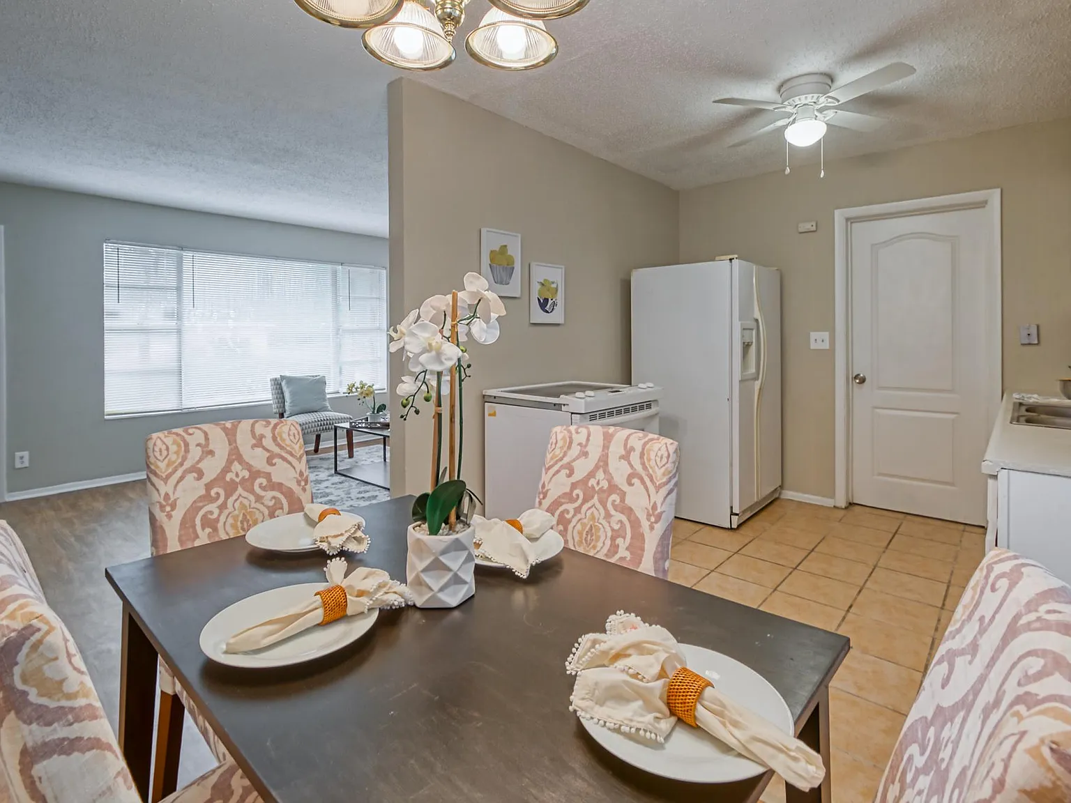 2220 Eudine Dr W — Photo 4