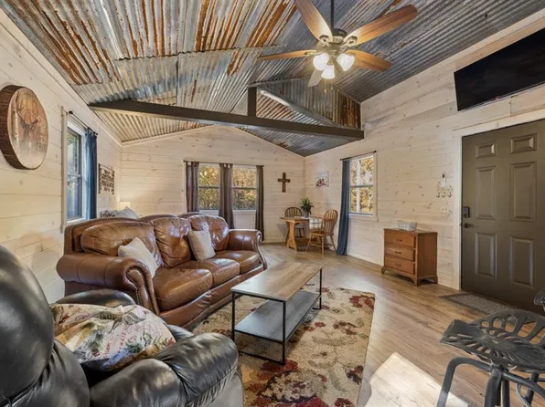 6536 Hudson Crk, Smithville, OK 74957