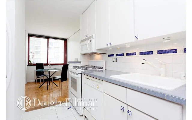 Sold by Douglas Elliman | media 5