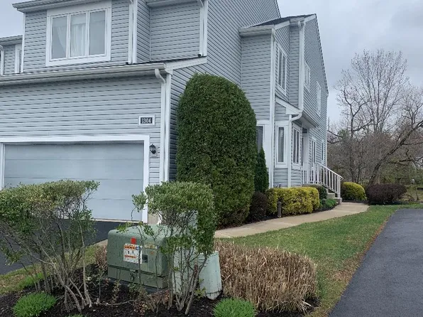 1304 Champlain Dr, Voorhees, NJ 08043