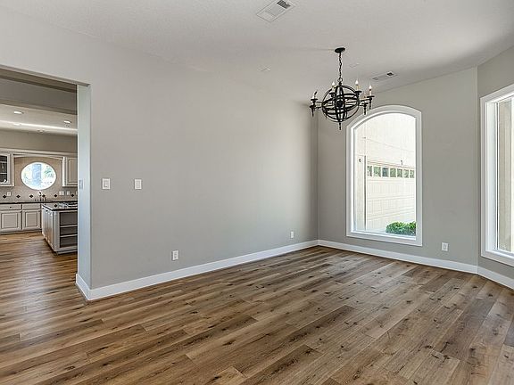 4th image of 18707 W Cool Breeze Ln