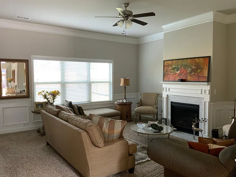 1470 Fort Dr — Photo 15