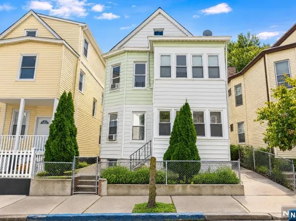 264 Harrison Street, Passaic, NJ 07055