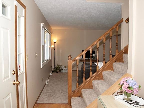 3rd image of 3874 Landon Ln