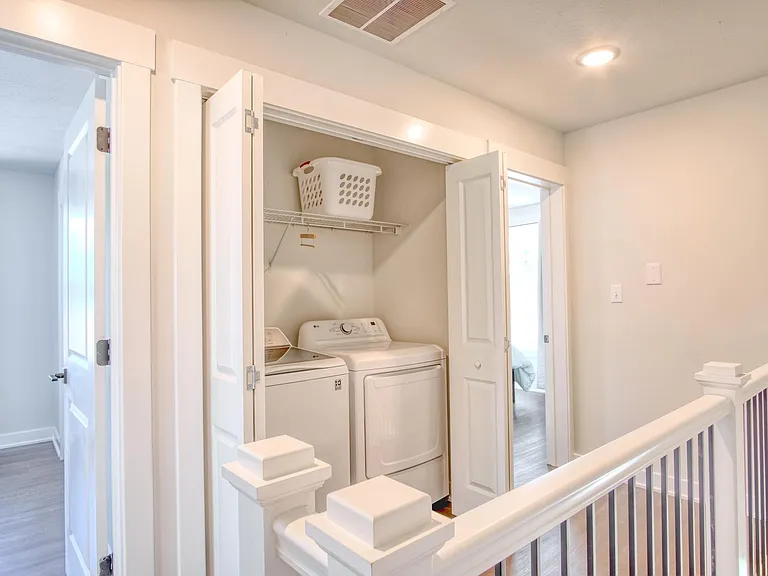 2130 Gent Ave — Photo 17