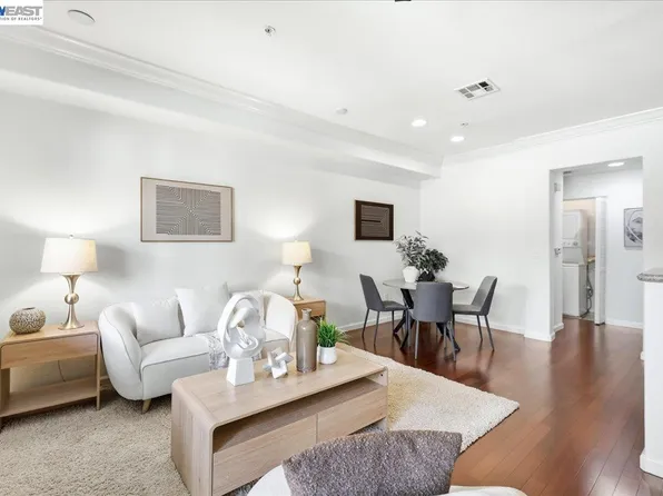54 Parc Place Dr, Milpitas, CA 95035