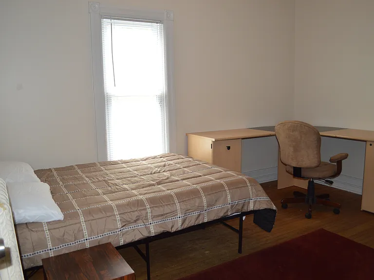 105 N Quarry St — Photo 5