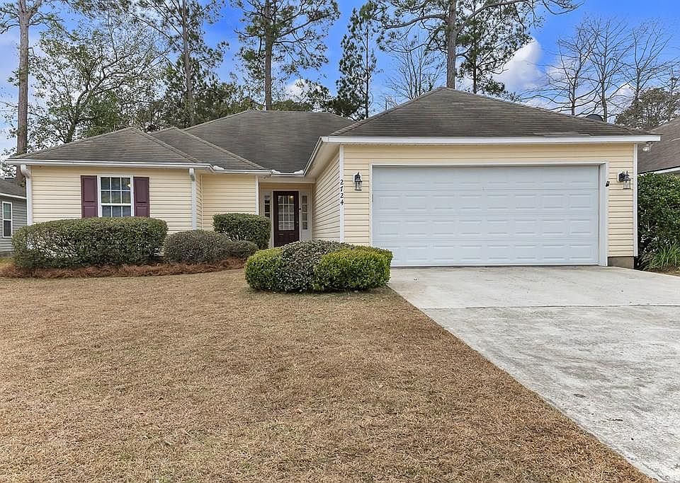1st image of 2724 Pineview Dr