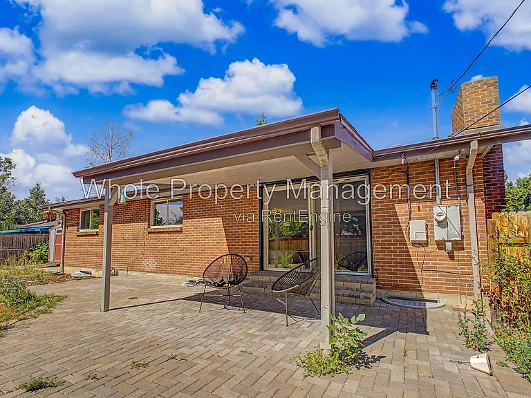 3404 S Clinton Ct — Photo 19