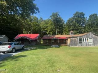69 Fords Rd, Hoosick Falls, NY 12090