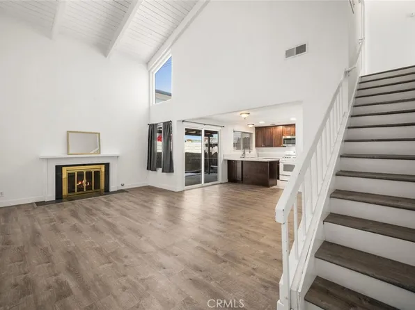 10395 Hammontree Dr, Garden Grove, CA 92843