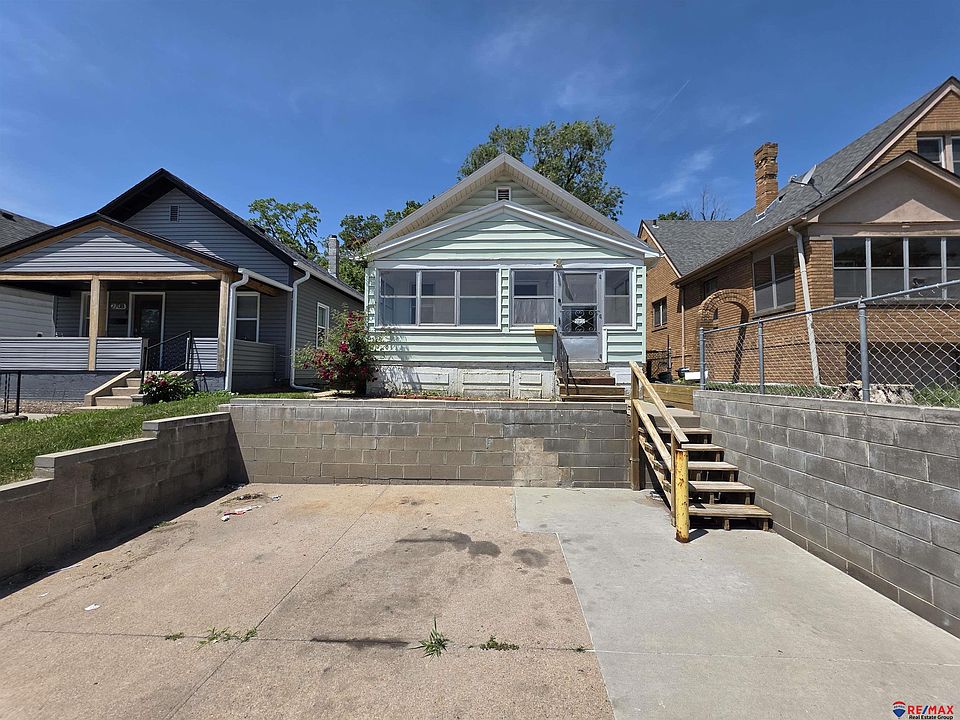 1st image of 2706 S 13th St