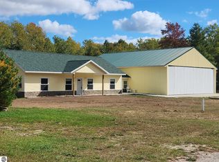 1425 S Taxiway Charlie, Lake City, MI 49651