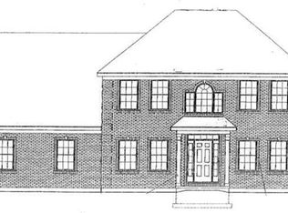 5625 Hickory Place Dr, Cincinnati, OH 45247