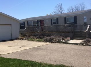 17277 East Street Rd, New Lothrop, MI 48460