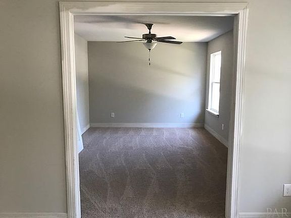 4th image of 1411 W Shores Blvd