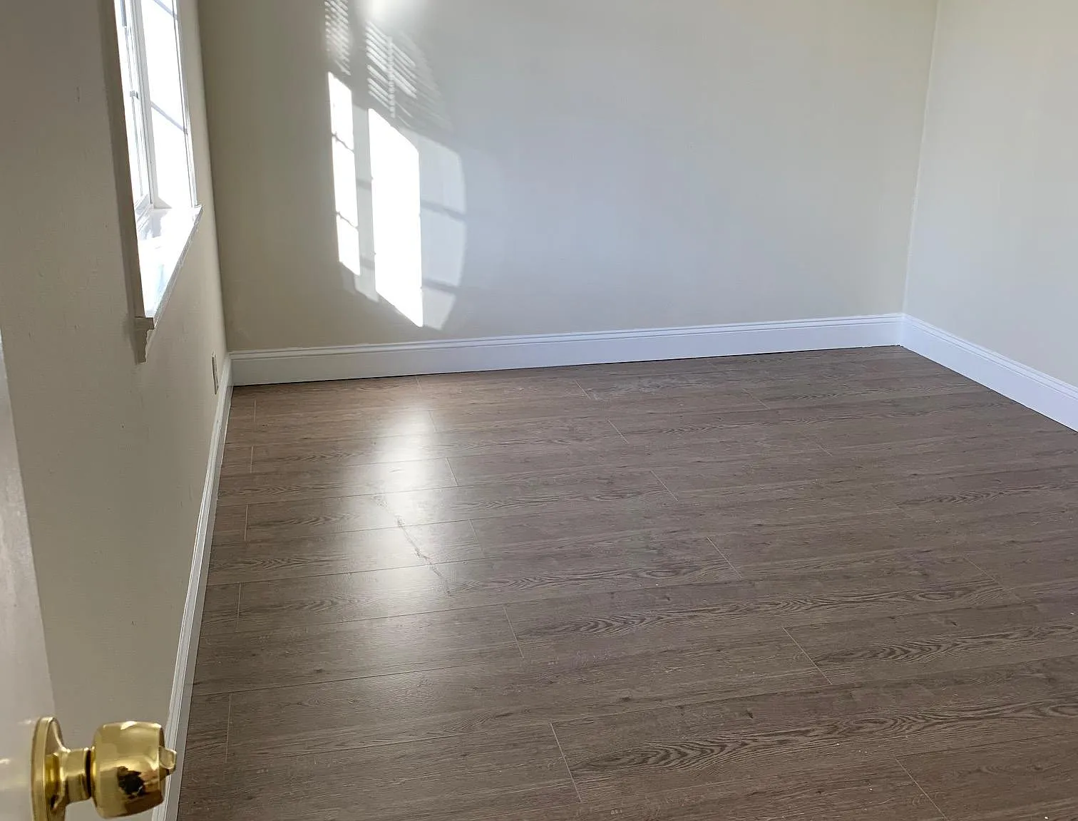 1283 Clinton St — Photo 4